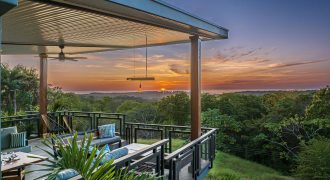 5 Bedroom Home with Amazing Ocean Views Minutes to Town – 0.74 Acres