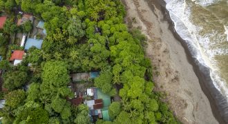 Beachfront Hotel & Restaurant in Dominical – 0.4 Acres