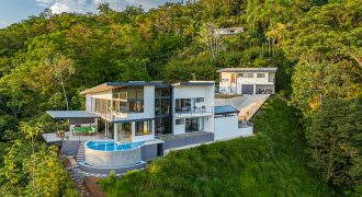 4 BEDROOM HOME WITH GUEST HOUSE AND AMAZING OCEAN VIEWS